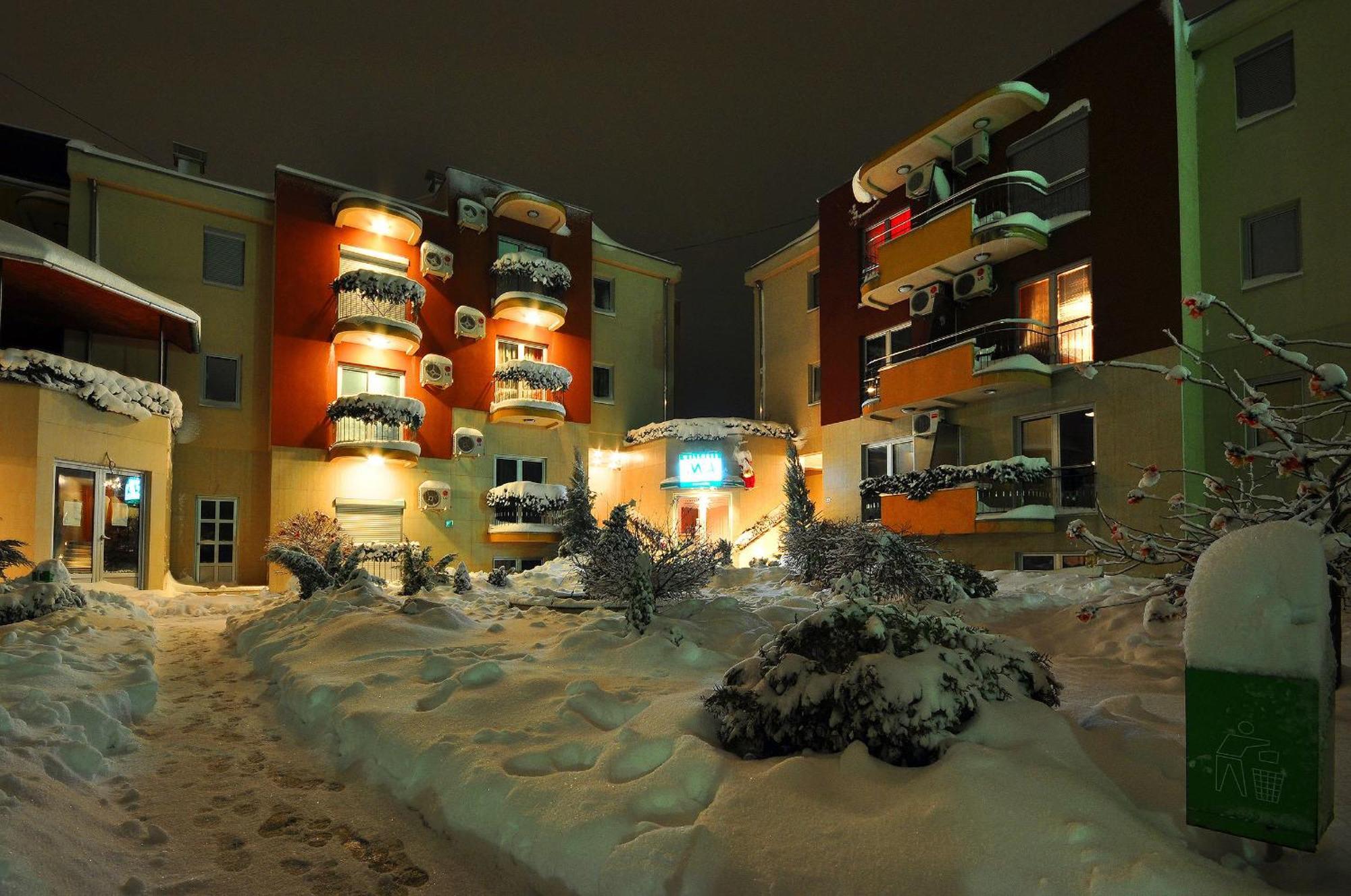 Iwa Centar Apartments & Wellness Vrnjačka Banja Eksteriør billede