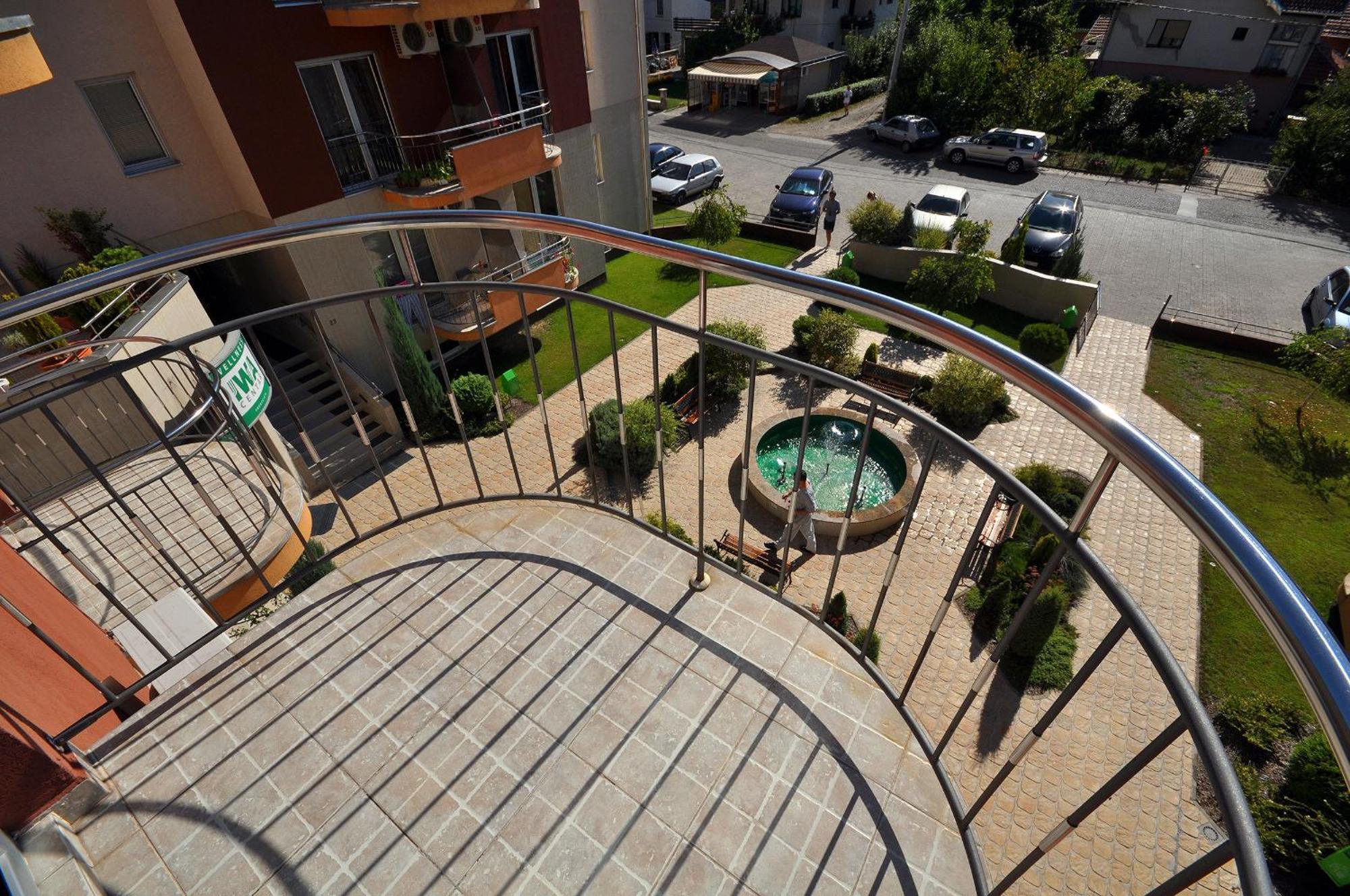 Iwa Centar Apartments & Wellness Vrnjačka Banja Eksteriør billede